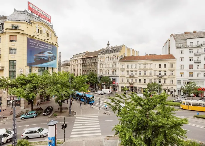 Elegant Apartment In Super Central Location